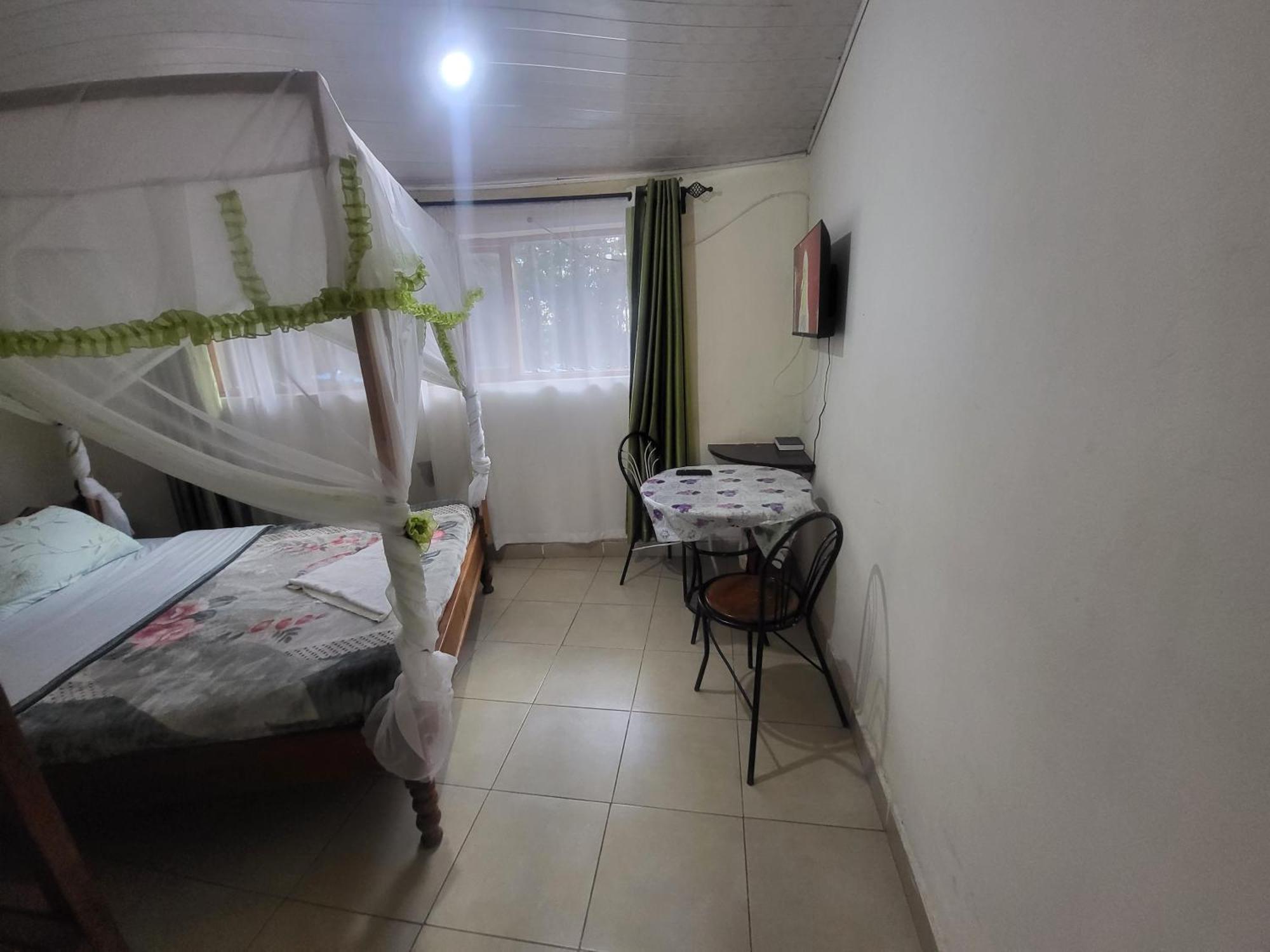 Triple Eden Resort - Найваша Экстерьер фото